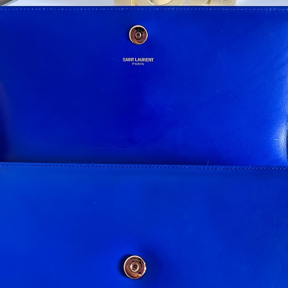 Yves Saint Laurent blue clutch - Picture 3 of 4